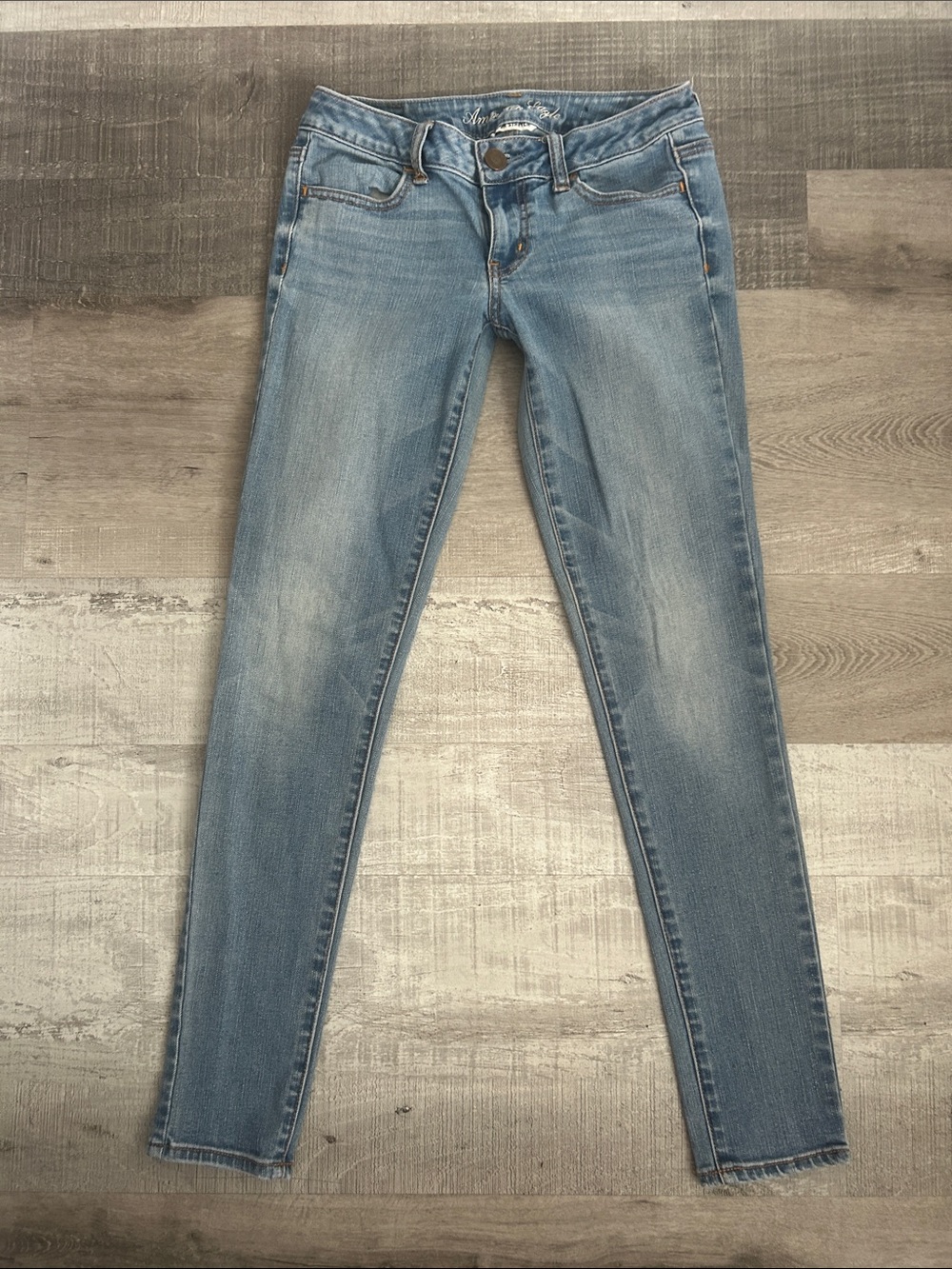 American Eagle Outfitters Light Blue Skinny Jeans
